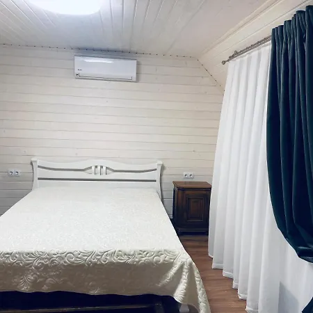 смерекова хата- пилипець 게스트하우스 *