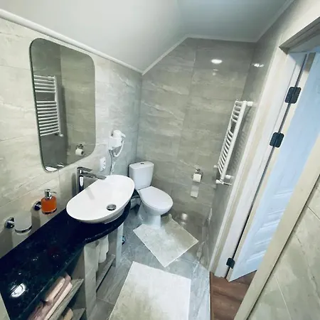 смерекова хата- пилипець *